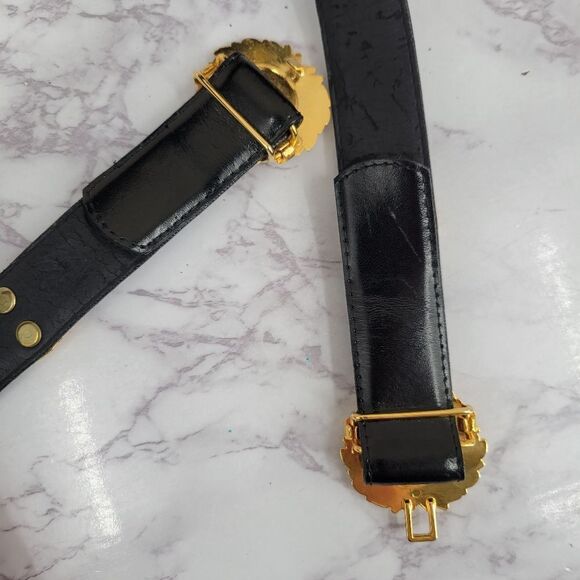 Black Leather Belt with Gold Toned Crest Medallions Conchos - Picture 6 of 12